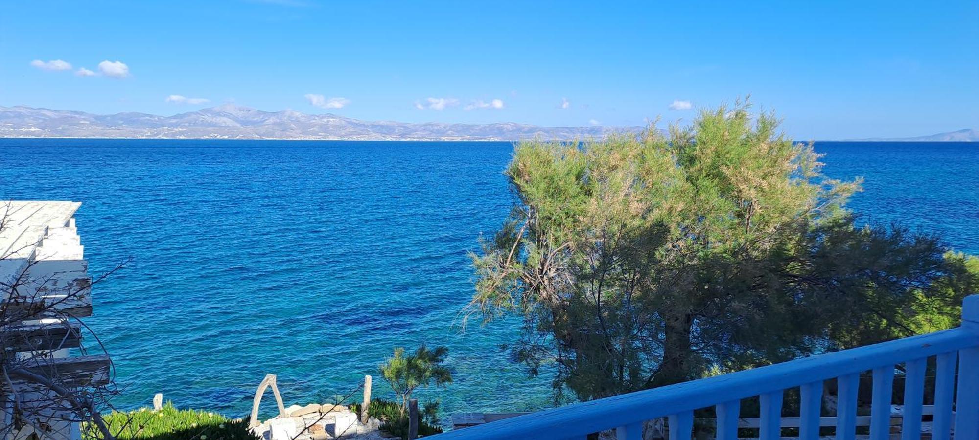 Dinas Inn Piso Livadi Exterior photo